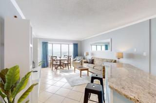 Pristine Oceanview 1 Br at the Palace! Unit 811 - 1