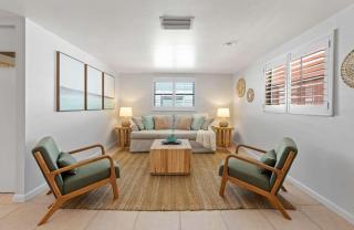 Summer Lovin' - Cozy Lido Key Beach House - 2