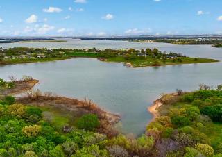 Entire House Charming 4 BR Home on Lewisville Lake - 5