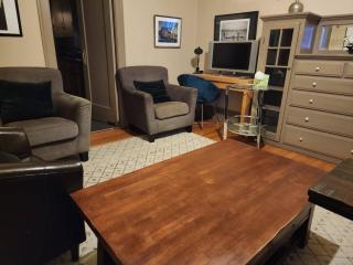 Large 3 bedroom, Downtown Oakland - 1