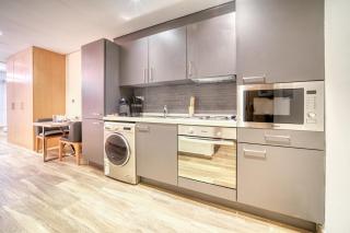 Vacationer Holiday Homes I Upgraded Studio I Heart of JBR I Near JBR Beach, Cafes & Restaurants - 4