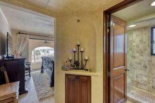 Beachfront Hacienda Style Condo - Cabo San Lucas - 6