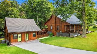 2 Cabins in One- Hot Tub- Fenced Yard - Mtn Views - 5