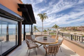 Luxury Unique Oceanfront Penthouse - 3