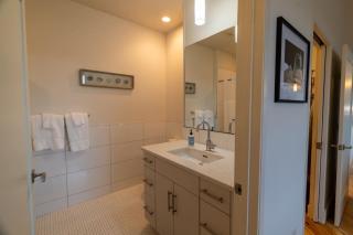 Habour Haven minutes from downtown Mystic - 4