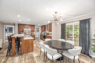 Private Retreat by the Ecusta Trail and Downtown - 4