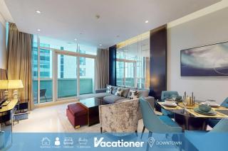 Vacationer Holiday Homes l Stylish 1 Bedroom l Downtown Dubai l Pool, Gym Access - 0
