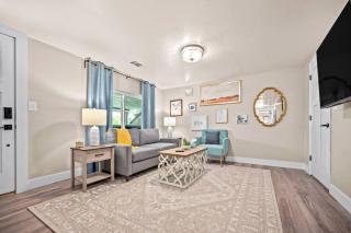 Private Basement - Two King Beds and Hot Tub - 4