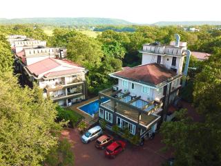 Stunning 4bhk Pool View Apartment 2bhkX2 - 9