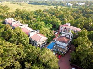 Stunning 4bhk Pool View Apartment 2bhkX2 - 8