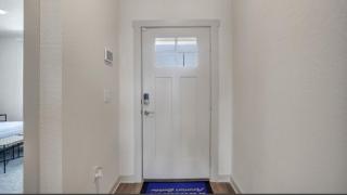 Peaceful Room in Austin - 8