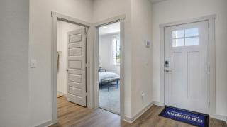 Peaceful Room in Austin - 5