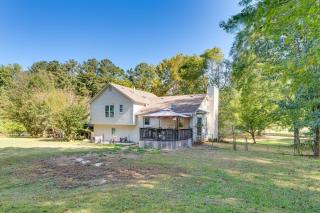 Easy I-20 Access to ATL Suburban Retreat with Yard - 7
