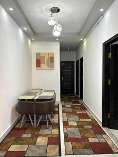 شقة مفروشة بفيلا مميزه للإيجار بالتجمع الاول - 4