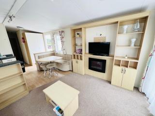 3 Bedroom Caravan FH24, Fairway, Sandown, Isle of Wight - 1