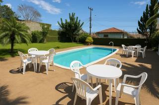 Casa com Piscina Gigante, Lareira e Churrasqueira - 2