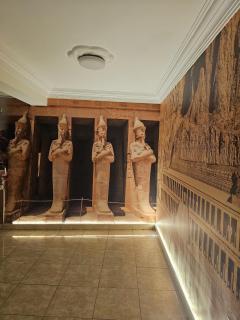 Atlantis Pyramids Inn - 4