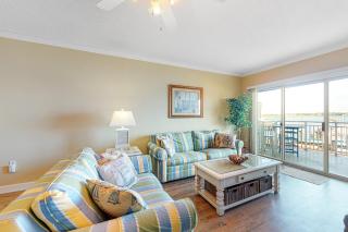 Bahia Vista I 103 - 4