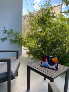 Sol Sanctum - Boutique Wellness Hotel - 1