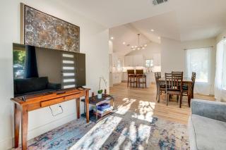 4 Mi to UT Austin Bright and Modern Family Home - 7