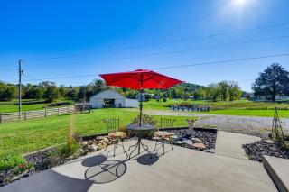 5 Mi to Dtwn Somerset! Country Retreat with Gazebo - 9