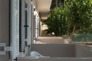 Nikolatos Apartments - Longos - 1