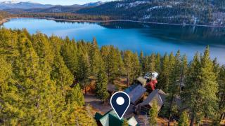 Denton by AvantStay Hot Tub Deck w Fire Pit Near Skiing Lake - 6