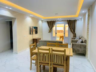 فيلا 53 في قريه جرين بيتش حمام سباحه خاص و اربع غرف تشطيب لوكس فرش مودرن - 8