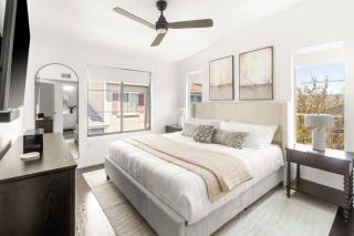 Freestanding Cubs Retreat near ASU off L-101 & 202 - 7