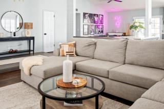 3Bedroom 2Bath - Saltwater Pool, Hot Tub, & Pool Table - 1