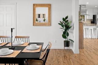 Party at The Palm - Pool, Hot Tub, Pergola with Fire Pit & Much More - 3