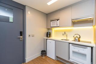 Studio Completo em Ótima localização - HSB1867 - 2