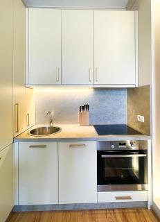 Skyline Sunset & City View - Modern 1BR Central Tirana - 7