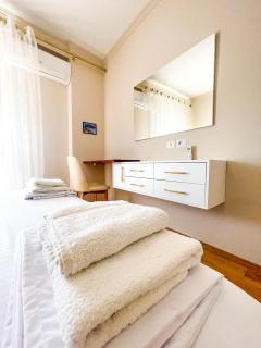 Skyline Sunset & City View - Modern 1BR Central Tirana - 3