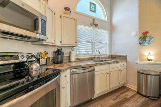 C7729 Beach Dreams - 3 Large Masters, Big Pool, Hot Tub, Pets OK! - 5