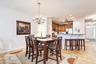 Sunset Island - 35 Fountain 3E - 4