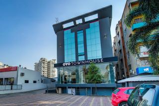 Super Townhouse Hadapsar - 1