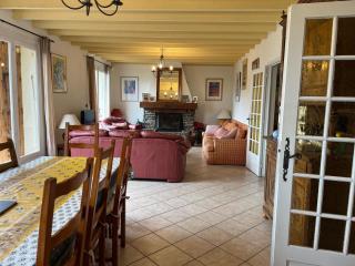 Fantastic Four Bed Family Home - 3