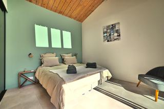 L Etel - spa extérieur vue étoiles de la chambre et vélos électriques - 8