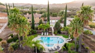 Villa on 5 Acre Vineyard Equestrian Estate, Pool & Hot tub, Events - 0