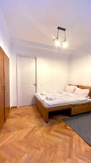 Old Tbilisi Cozy Apartment - 8