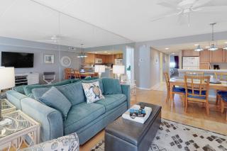 Triton's Trumpet C 504 - 3