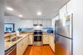 Triton's Trumpet B 303 - 2