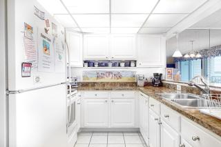 Thunder Island 34B - 3