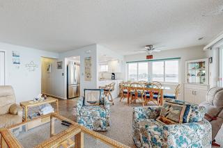 Thunder Island 25A - 7