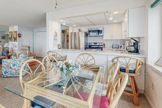 Thunder Island 25A - 4