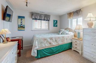 Thunder Island 25A - 1