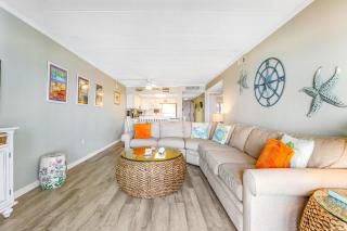 Pelican Beach 204 - 4