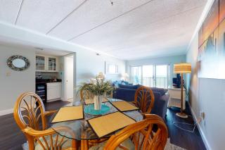 Pelican Beach 304 - 6