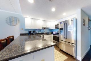 Pelican Beach 304 - 3